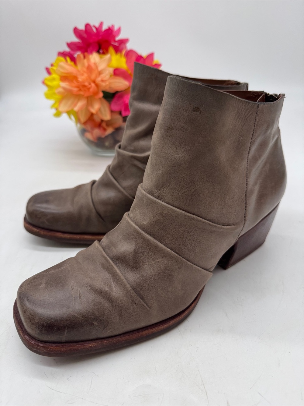 Kork-Ease Women's Taupe Leather Ankle Boot Size 7.5